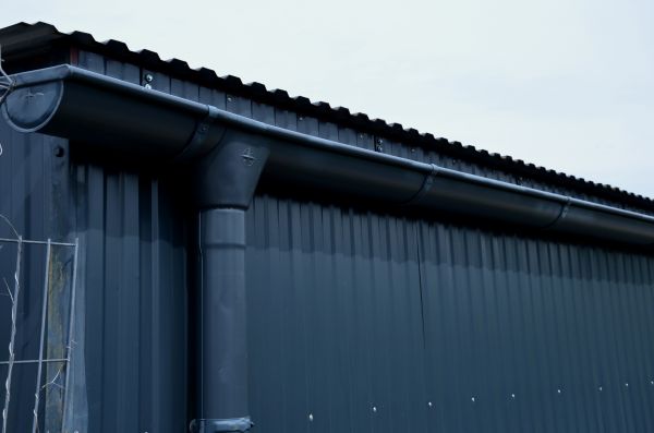 Metal Sheeting Installation in Springfield